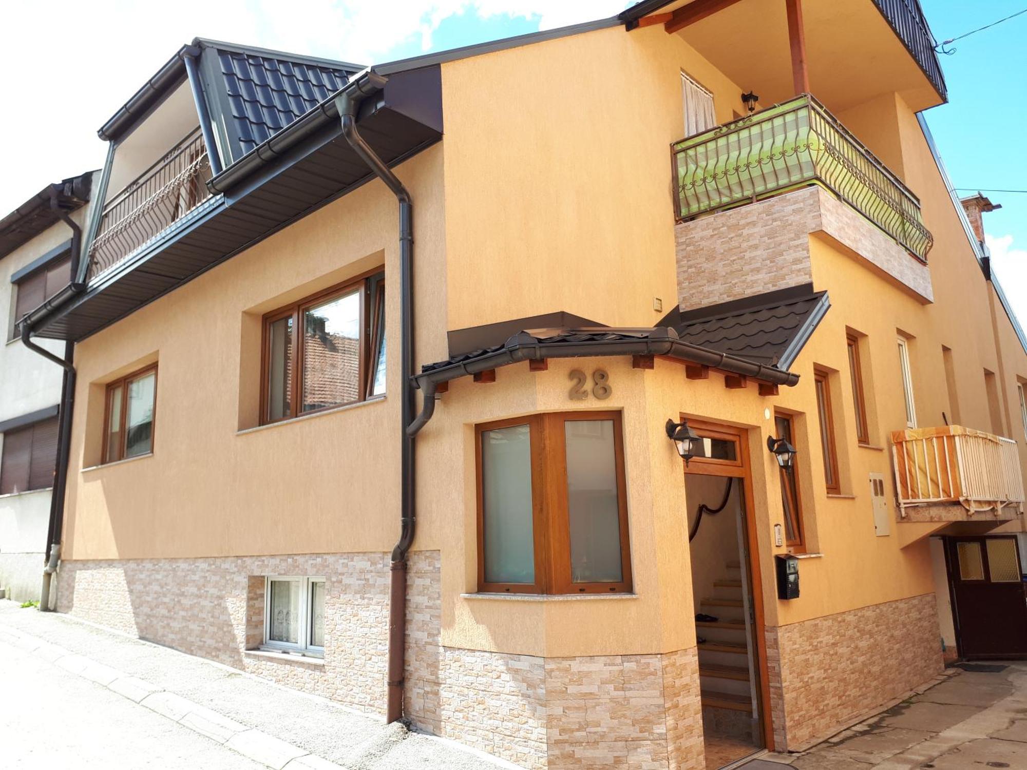 Apartment Sun Visoko Exteriör bild
