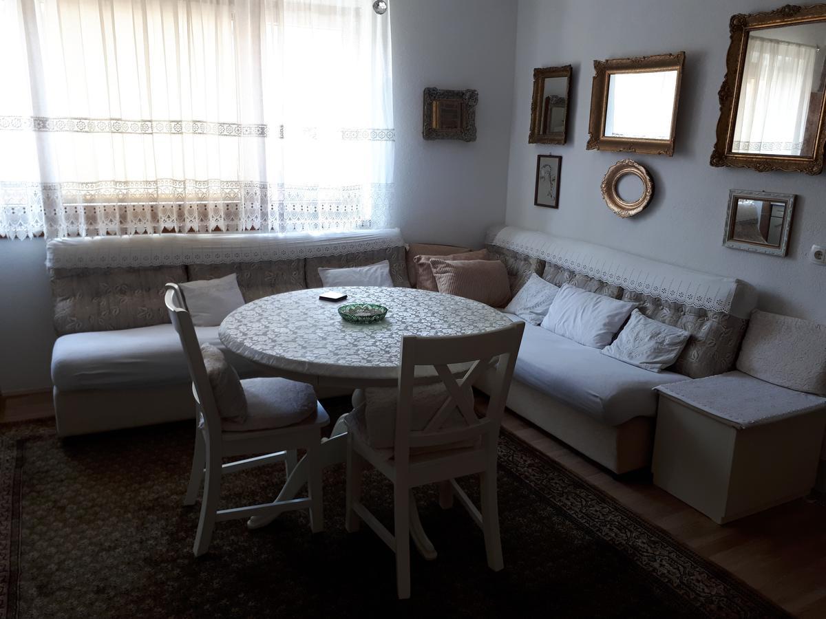 Apartment Sun Visoko Exteriör bild